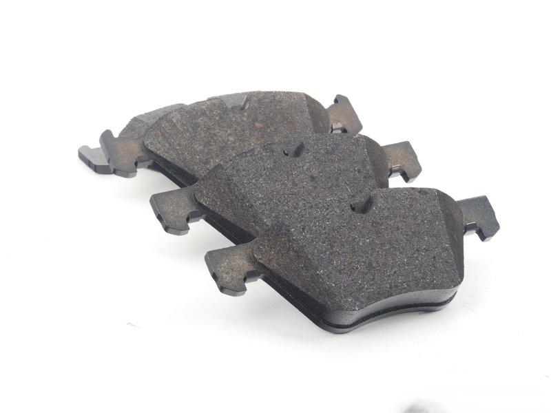 34116763617 Bremsbelagsatz Vorderachse mit integriertem Verschleißkontakt for BMW 5 Series E60 2003-2010 N52